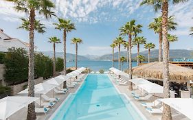 Nikki Beach Resort & Spa  5*